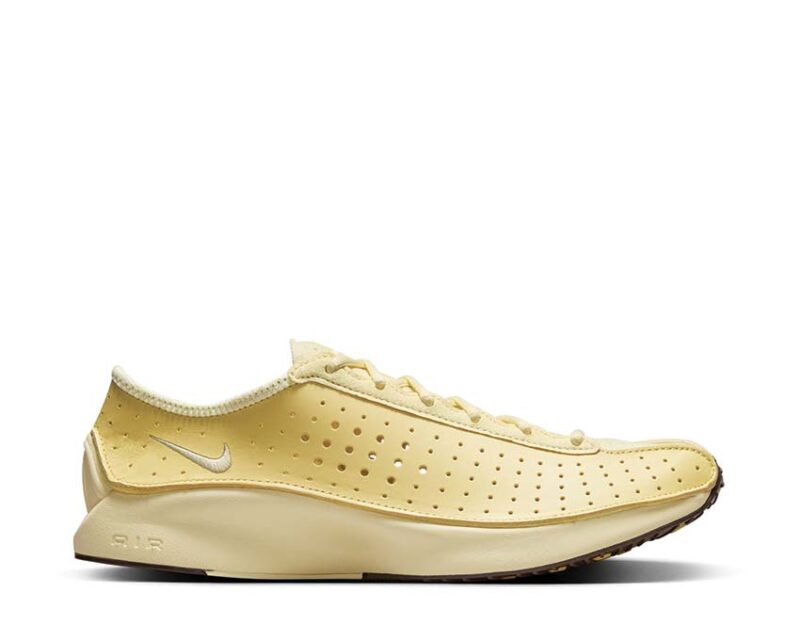 Nike Air Superfly W "Soft Yellow"