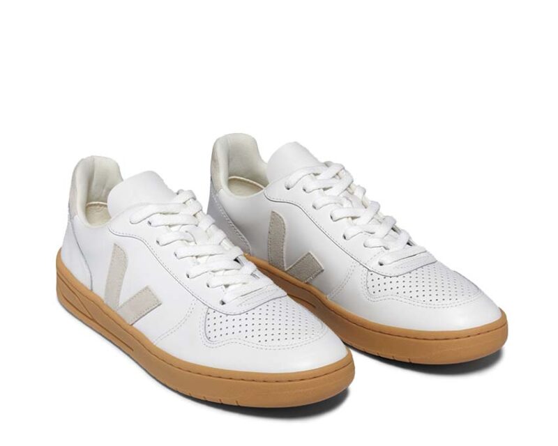 Veja V-10 Leather – Image 2