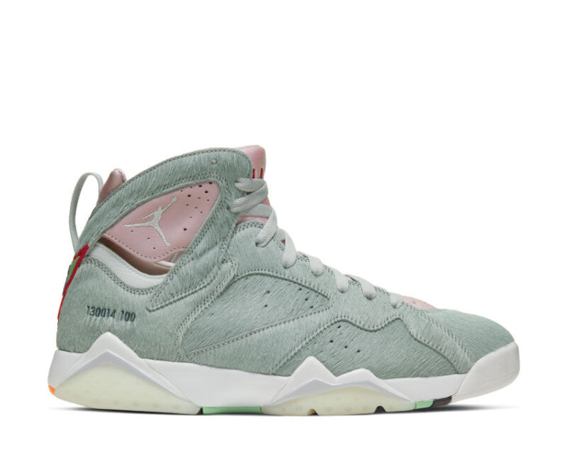 Air Jordan 7 Retro SE Hare 2.0