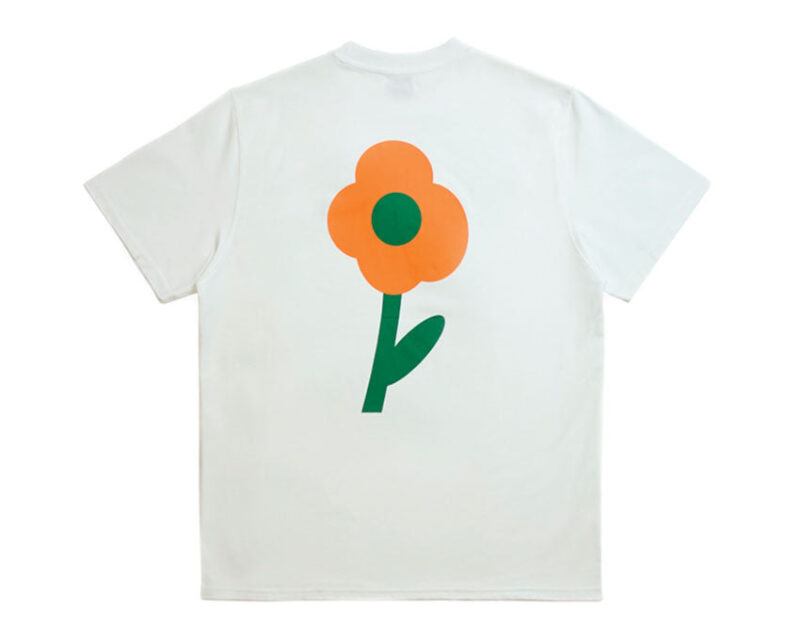 Arte Tomi Back Flower Tee – Image 2