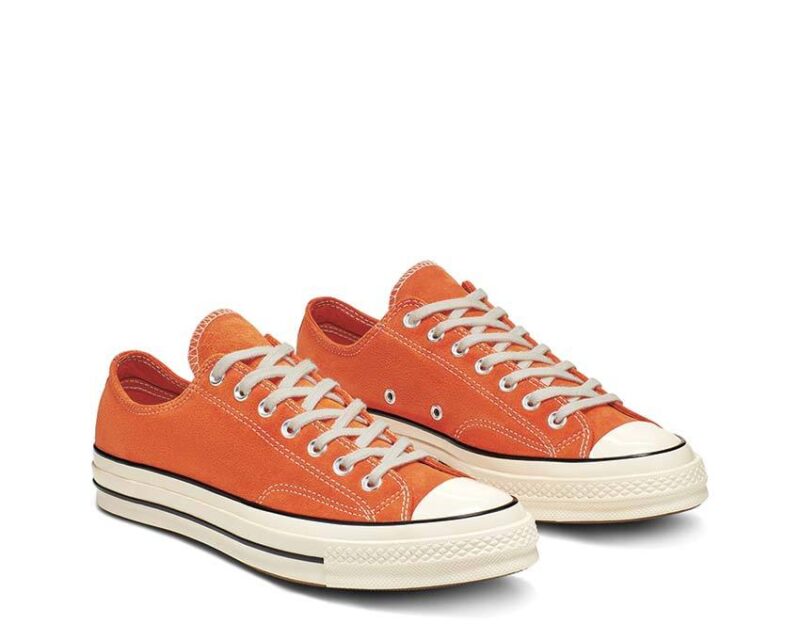 Converse Chuck 70 OX Suede Low Orange – Image 2
