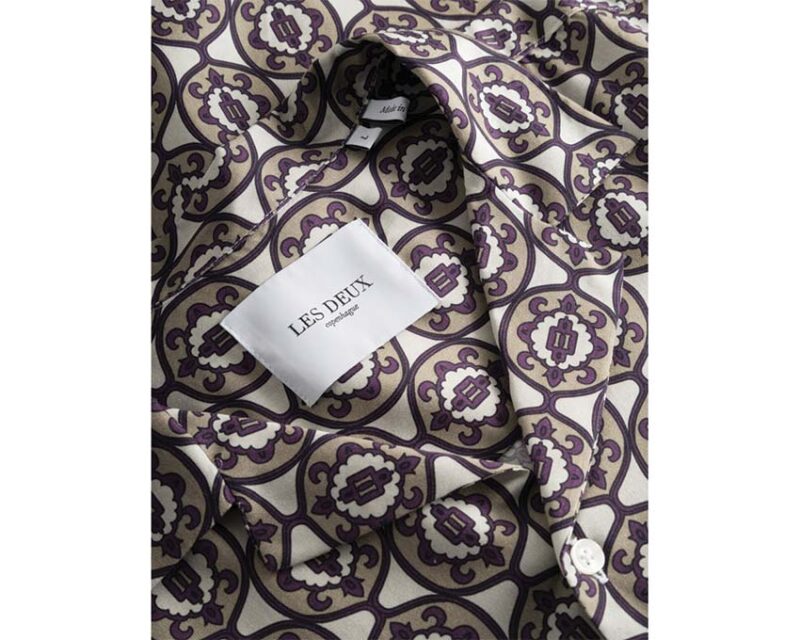 Les Deux Ornament AOP Tencel Shirt – Image 2