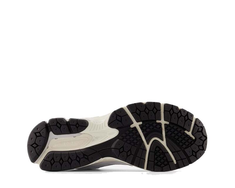 New Balance 2002R – Image 5