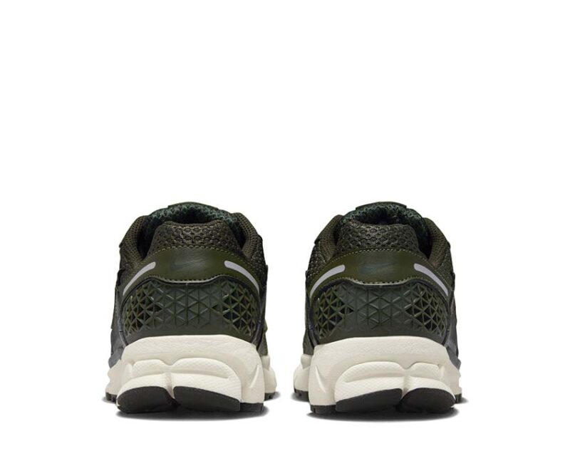 Nike Air Zoom Vomero 5 W – Image 3