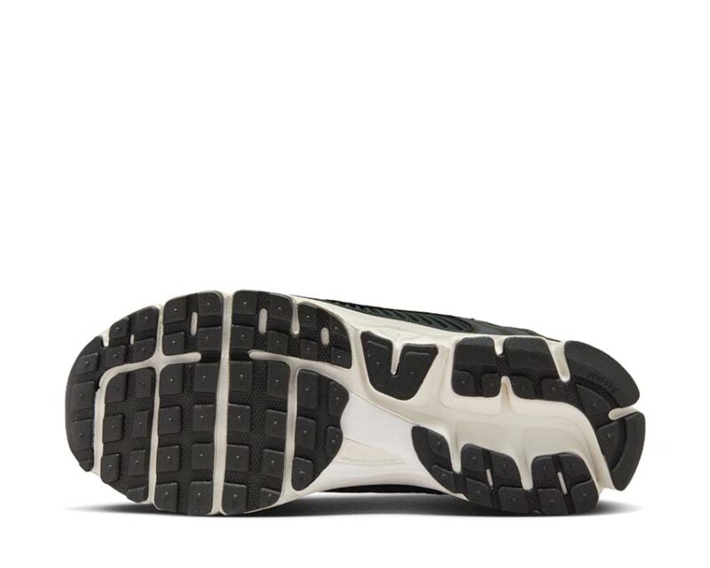 Nike Air Zoom Vomero 5 W – Image 5