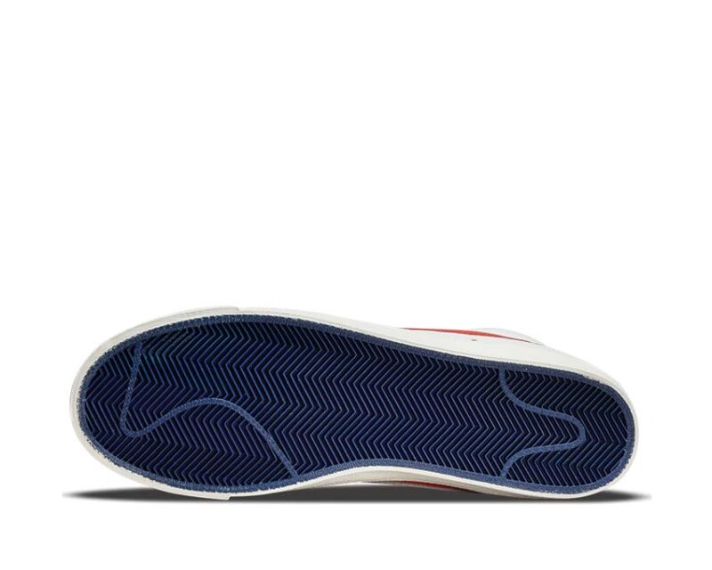 Nike Blazer Mid '77 EMB – Image 5