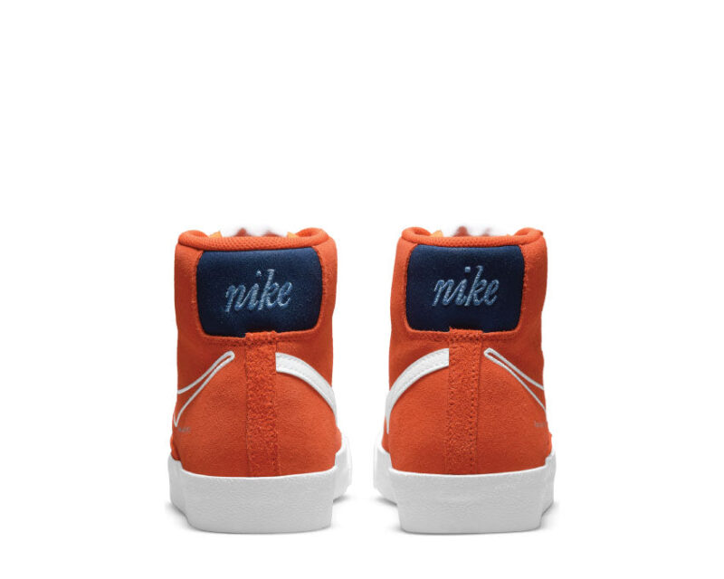 Nike Blazer Mid '77 Orange – Image 3