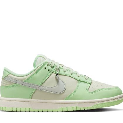 Nike Dunk Low NN SE W