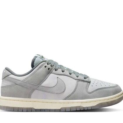 Nike Dunk Low W