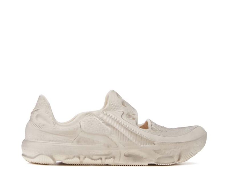 Nike ISPA Universal