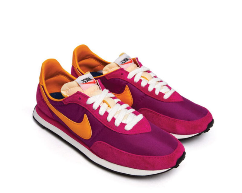 Nike Waffle Trainer 2 SP Fireberry – Image 2