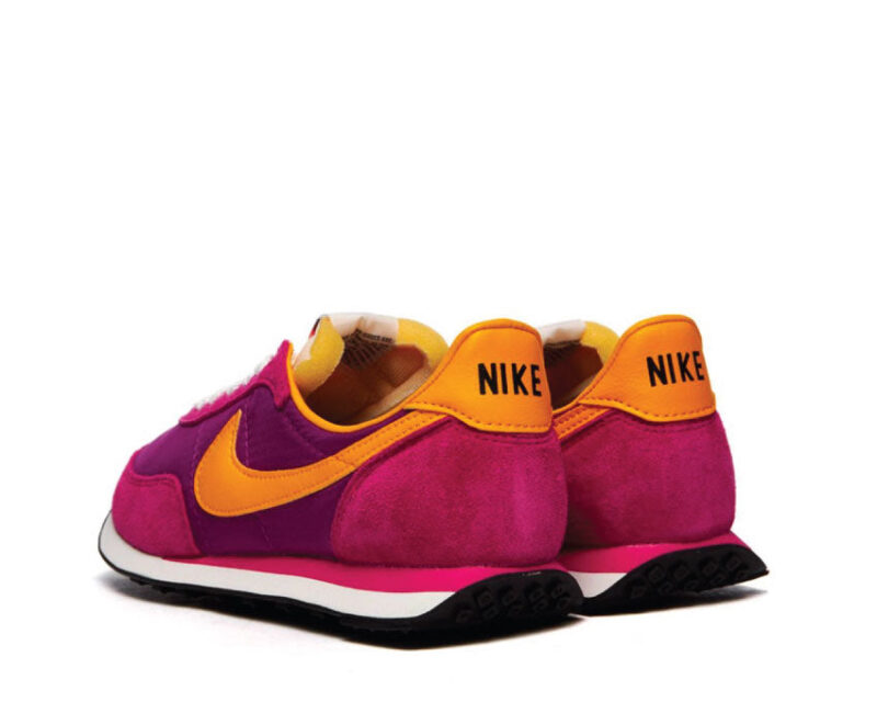 Nike Waffle Trainer 2 SP Fireberry – Image 3