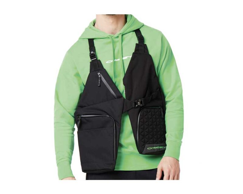 Oakley Body Bag Vest Bag Blackout – Image 2
