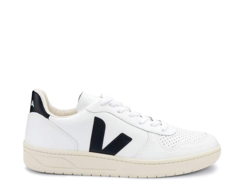 VEJA V-10 Leather