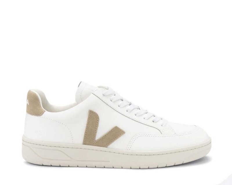 VEJA V-12 Leather