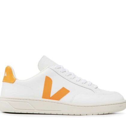 VEJA V-12 Leather